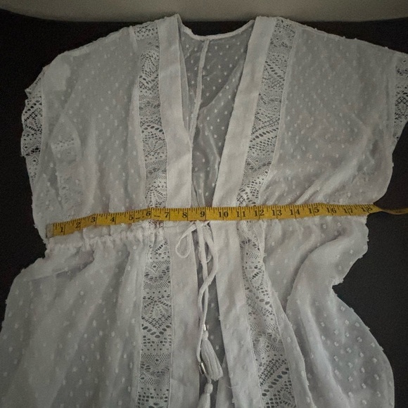 Elegant White Cover Up - Picture 5 of 5